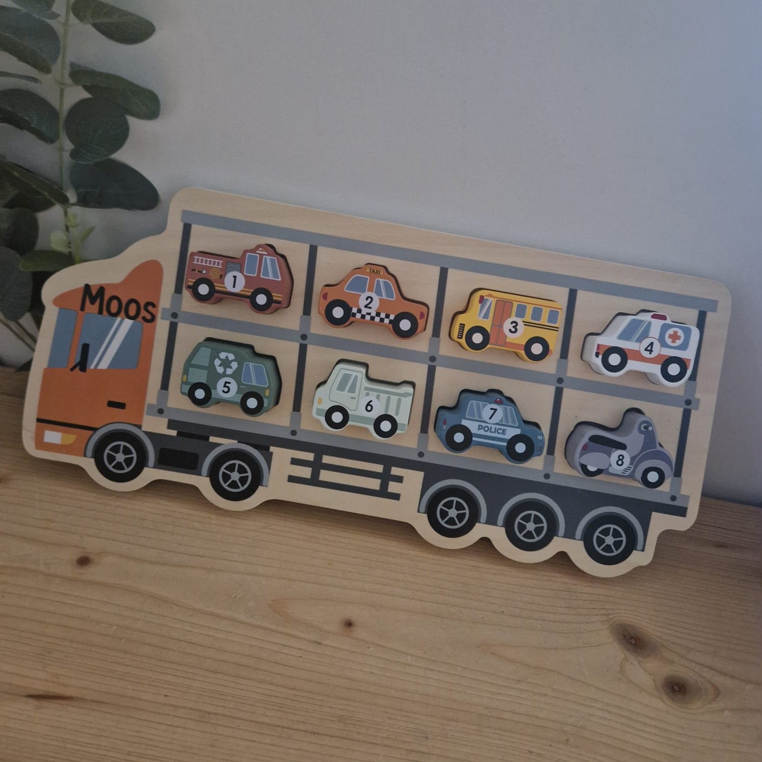 Puzzel vrachtwagen met auto's met naam