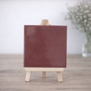 Tegeltje met eigen tekst - Donkerroze/rood 10x10 cm