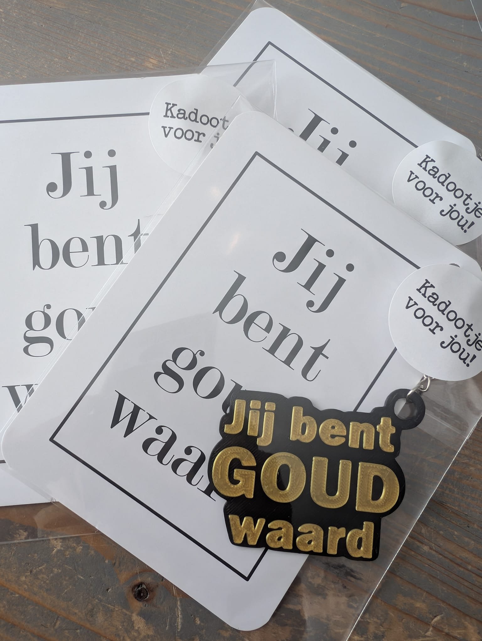 Jij bent goud waard – Cadeauset met kaart & sleutelhanger - Afbeelding 3