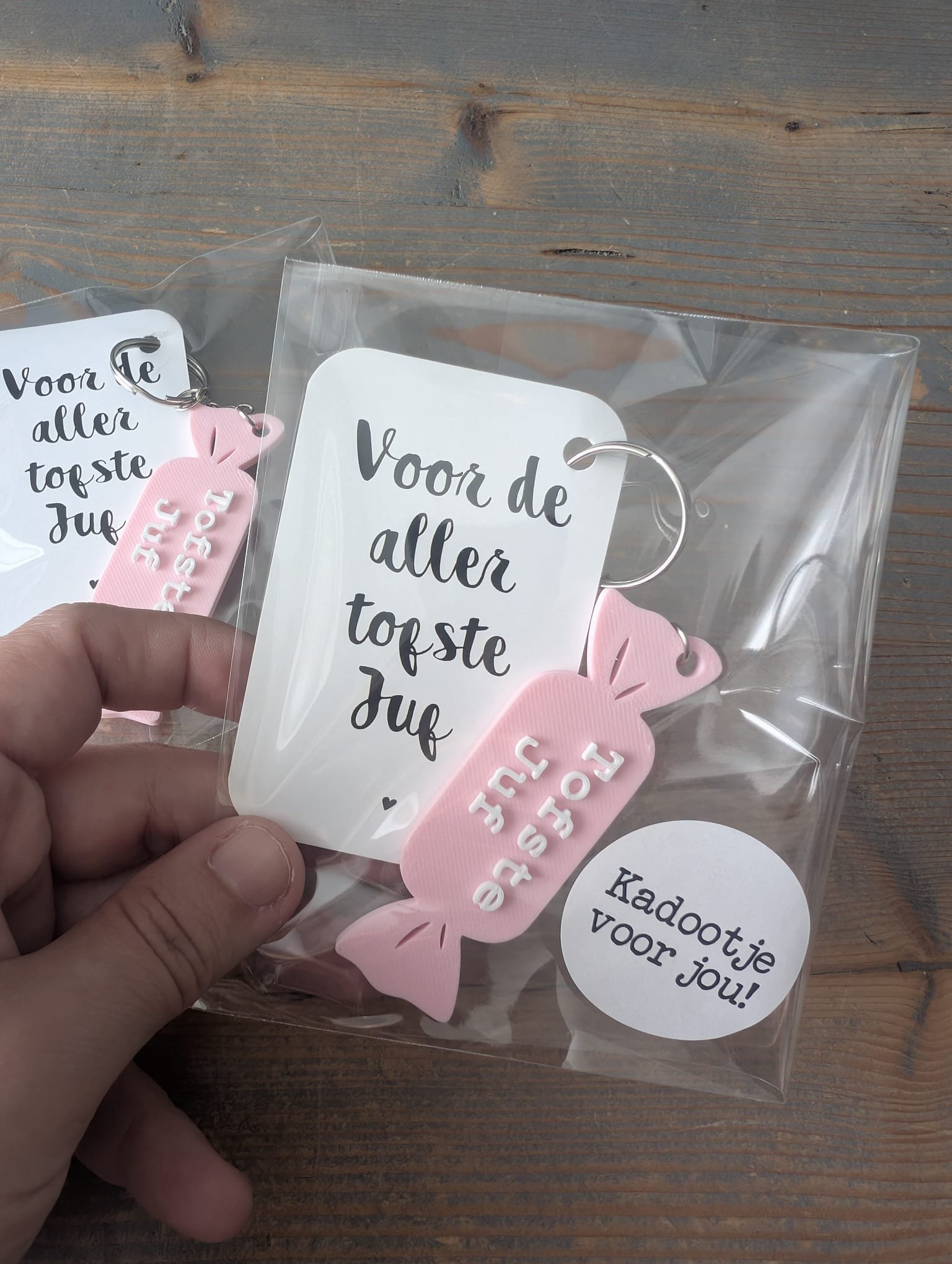 Sleutelhanger Voor de Aller Tofste Juf Roze - Afbeelding 2