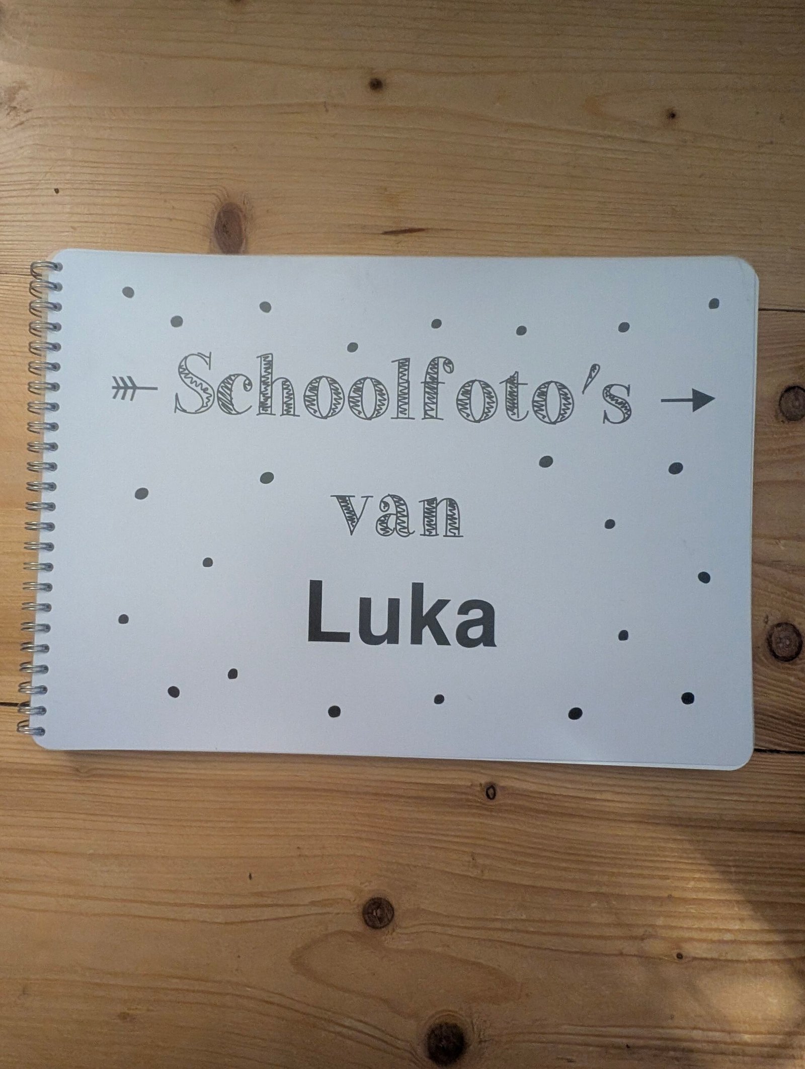 SALE Schoolfotoboek Luka
